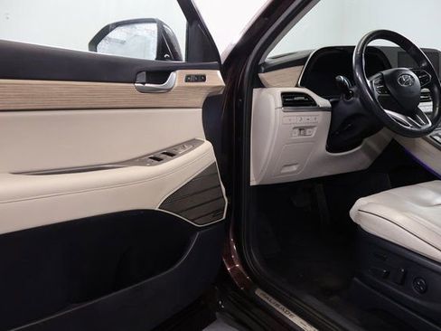 Used 2021 Hyundai Palisade Limited image 10