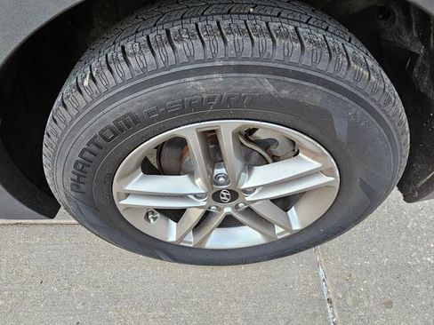 Used 2017 Hyundai Santa Fe Sport image 25