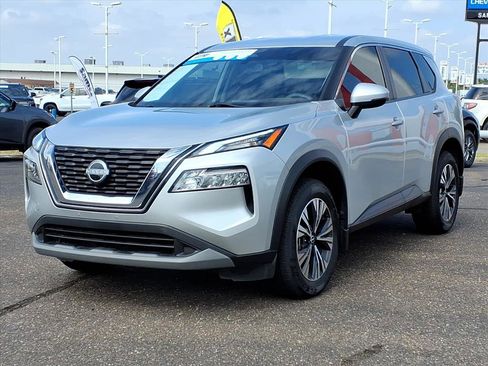 Certified 2023 Nissan Rogue SV image 3