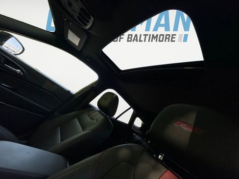 Used 2024 Chevrolet Trax RS w/ Sunroof Package FWD image 17