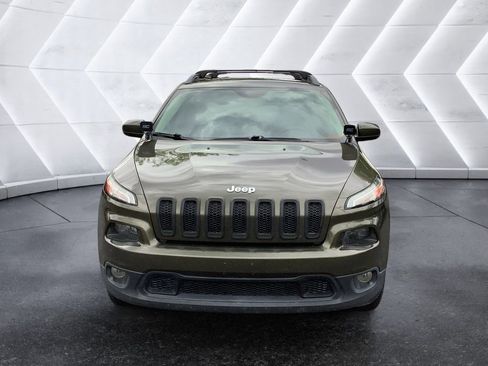 Used 2015 Jeep Cherokee Latitude w/ Cold Weather Group AWD/4WD image 2