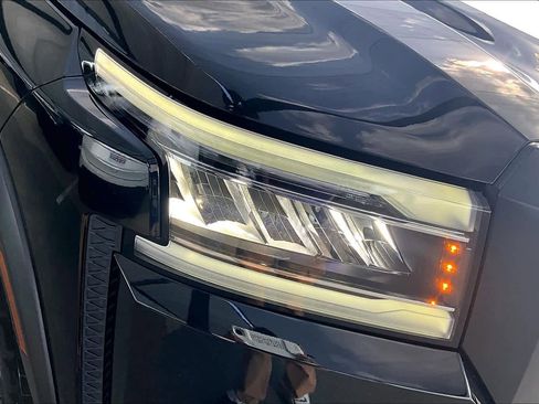 Certified 2023 Nissan Frontier PRO-4X w/ Pro-4X Premium Package image 28