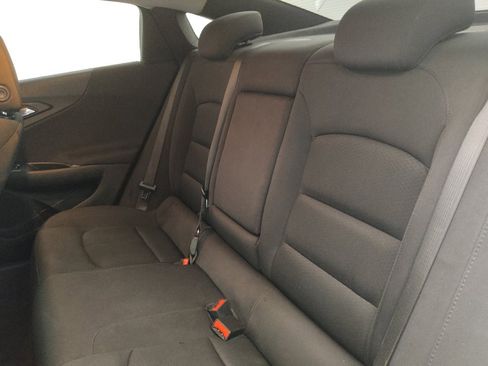 Used 2022 Chevrolet Malibu LT FWD image 18