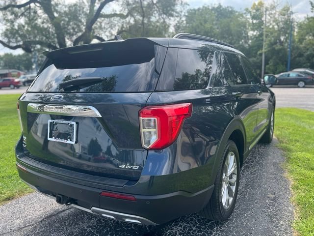 Used 2024 Ford Explorer XLT w/ Equipment Group 202A AWD/4WD image 8