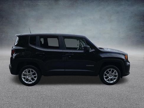 Used 2023 Jeep Renegade Latitude AWD/4WD image 21