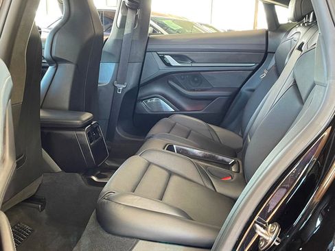 Used 2020 Porsche Taycan Turbo S image 23