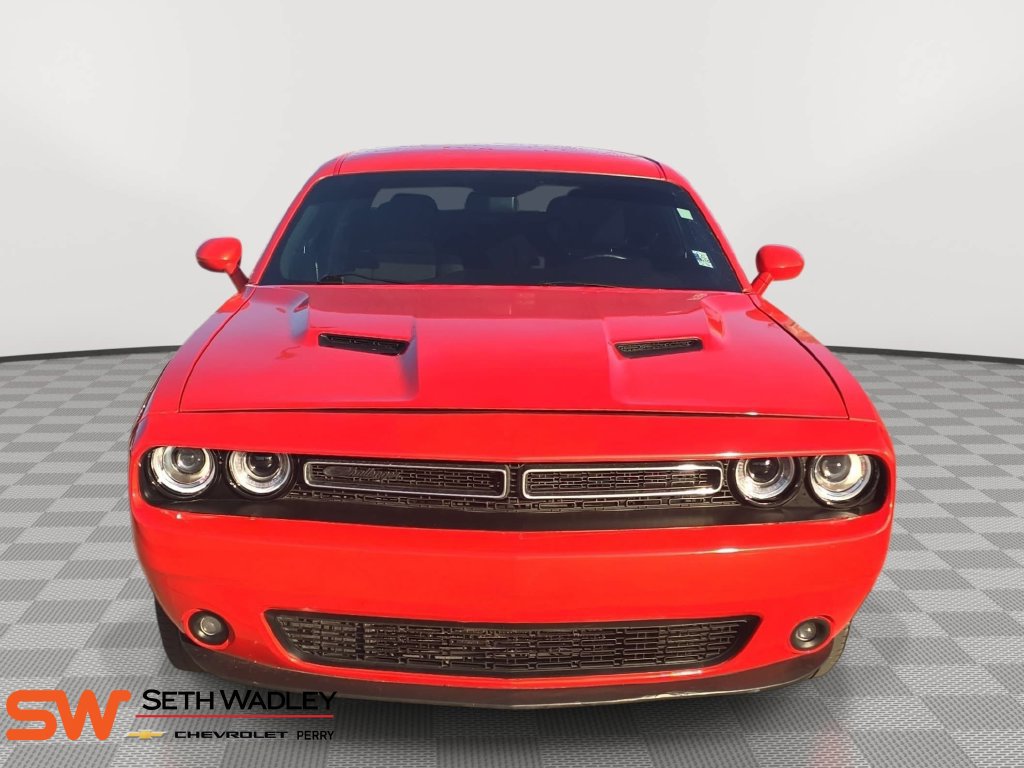 Used 2023 Dodge Challenger SXT w/ Blacktop Package AWD/4WD image 2