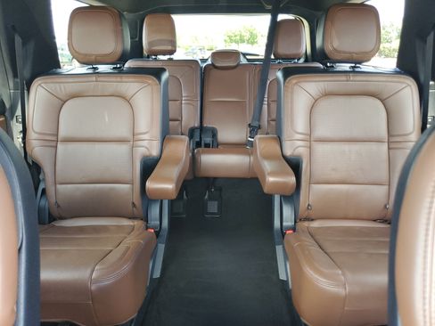 Used 2023 Lincoln Navigator L Reserve AWD/4WD image 19
