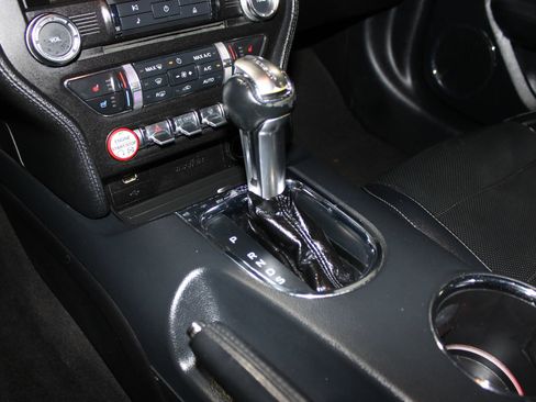 Used 2015 Ford Mustang Premium RWD image 23