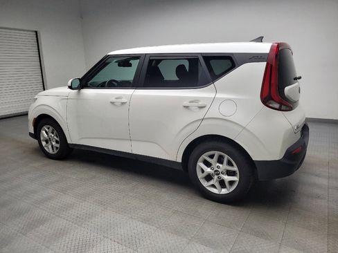 Used 2021 Kia Soul S FWD image 3