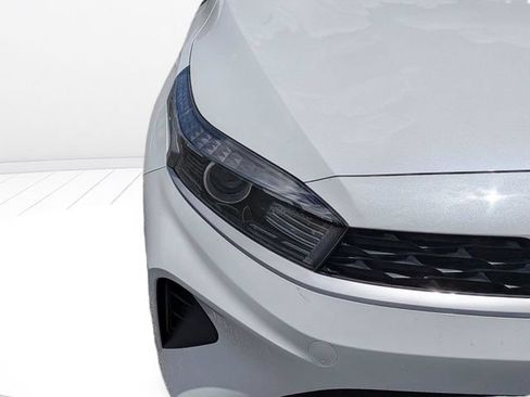 Used 2024 Kia Forte LXS FWD image 8