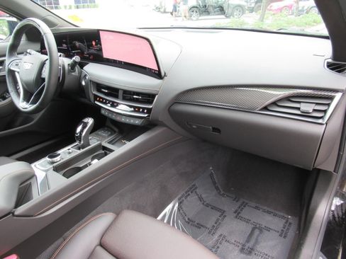 Certified 2025 Cadillac CT5 V w/ Technology Package AWD/4WD image 12