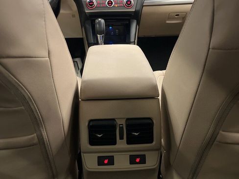 Used 2017 Subaru Outback 3.6R Limited image 31