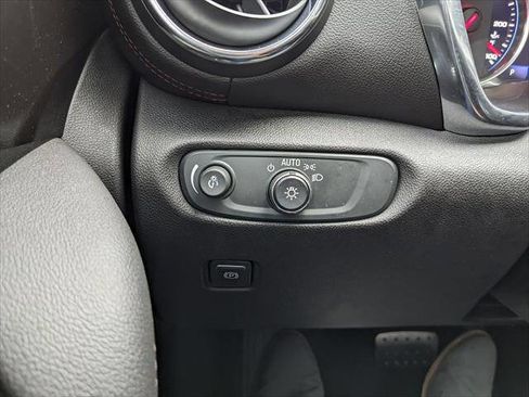 Used 2019 Chevrolet Blazer Premier w/ Sun and Wheels Package image 27