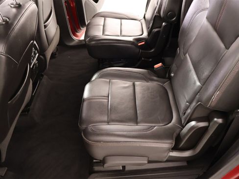 Used 2022 Chevrolet Traverse RS w/ LPO, Floor Liner Package image 12