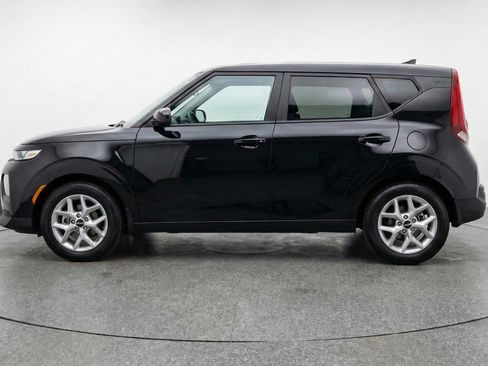Used 2025 Kia Soul LX w/ LX Technology Package image 5