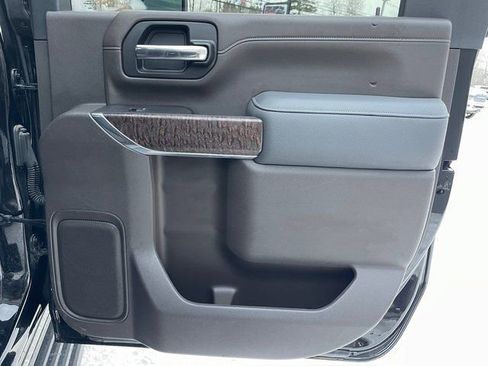 Used 2021 GMC Sierra 3500 Denali w/ Denali Ultimate Package image 13