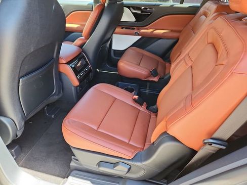 New 2025 Lincoln Aviator Reserve w/ Equipment Group 201A image 9