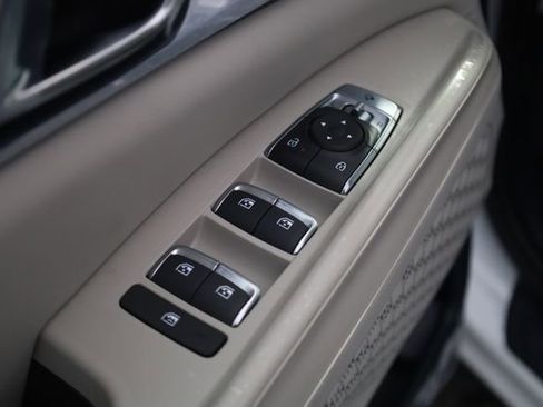 New 2026 Kia Carnival EX image 14