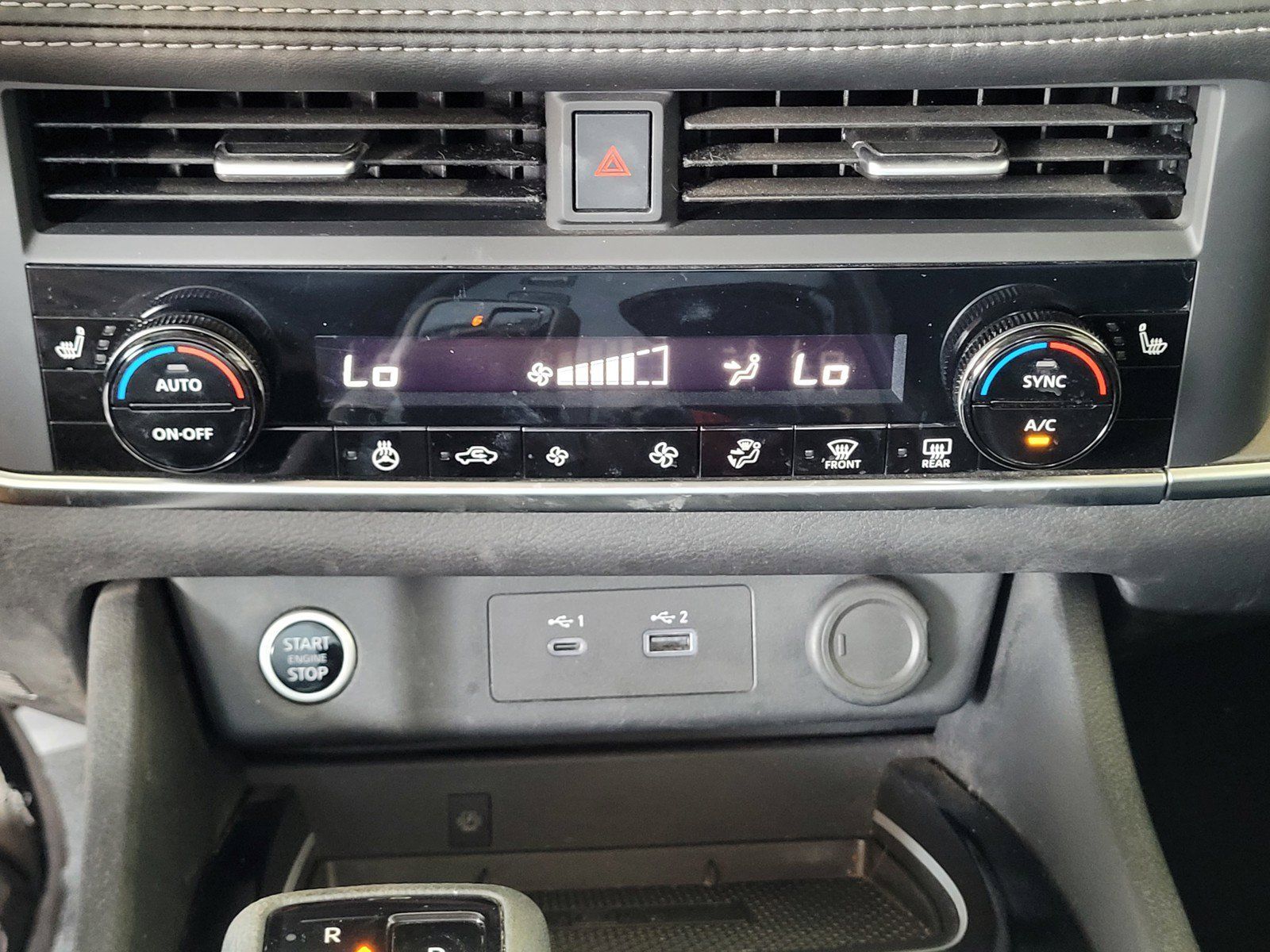 Certified 2023 Nissan Rogue SV w/ SV Premium B Package FWD image 13
