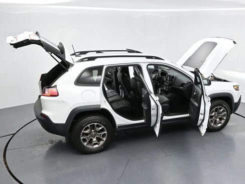 Used 2022 Jeep Cherokee Trailhawk w/ Premium Leather Package AWD/4WD image 43
