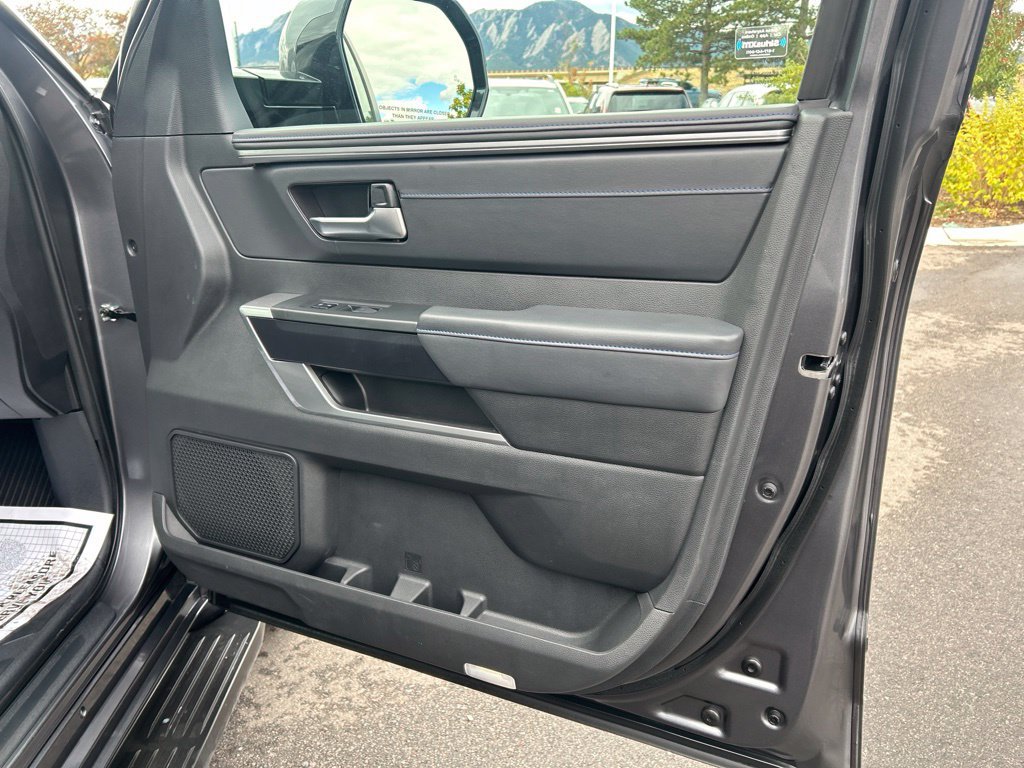 Used 2024 Toyota Sequoia Platinum AWD/4WD image 11
