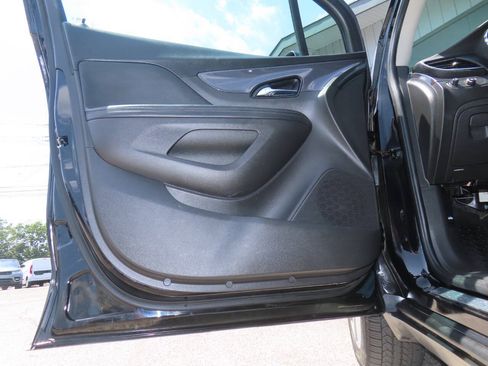 Used 2019 Buick Encore Preferred AWD/4WD image 33