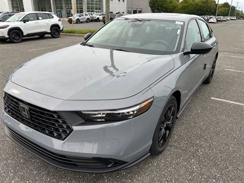 New 2025 Honda Accord SE image 17