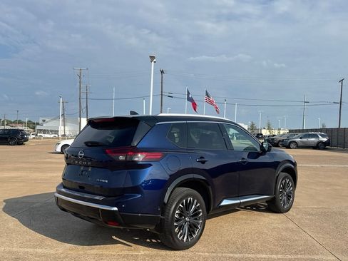 Used 2024 Nissan Rogue Platinum FWD image 22