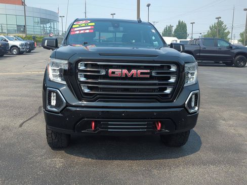 Used 2022 GMC Sierra 1500 AT4 w/ AT4 Premium Package AWD/4WD image 2