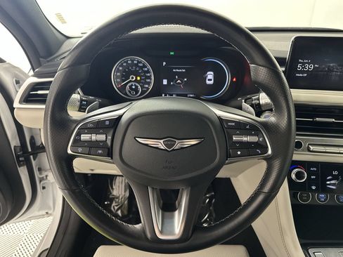 Used 2025 Genesis G70 2.5T RWD image 14