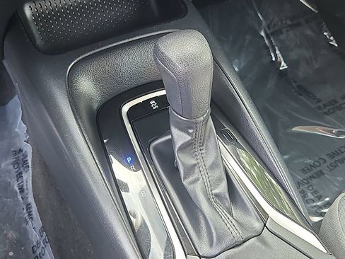 Used 2023 Toyota Corolla LE w/ LE Convenience Package FWD image 24