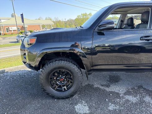 Used 2020 Toyota 4Runner TRD Off-Road Premium w/ Moonroof Package image 11