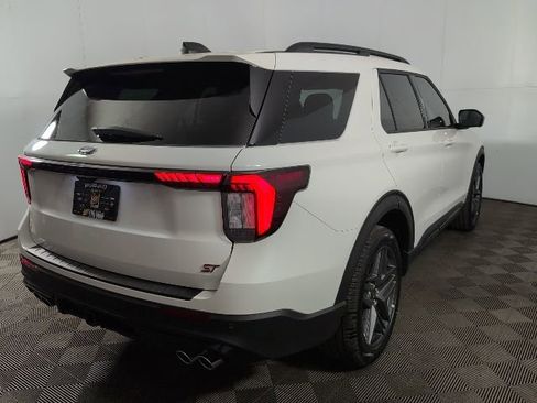 New 2026 Ford Explorer ST image 7