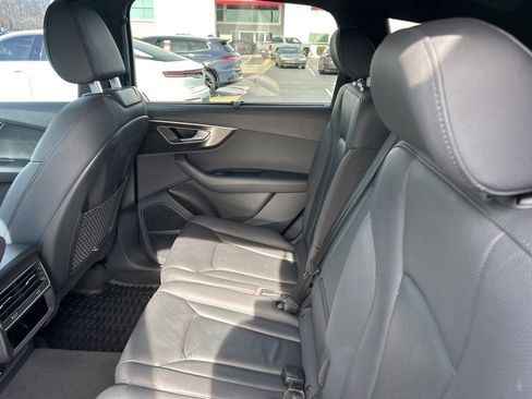 Used 2021 Audi Q7 2.0T Premium Plus w/ Executive Package image 15