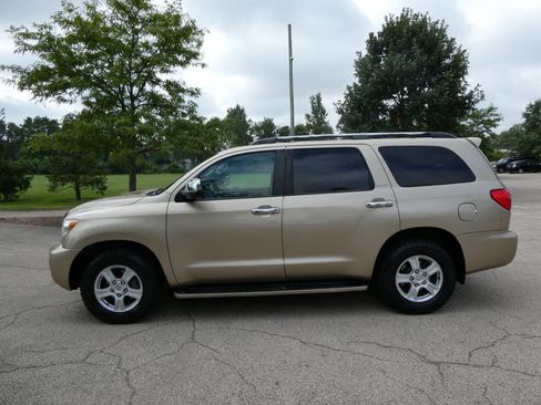 Used 2008 Toyota Sequoia Limited AWD/4WD image 8