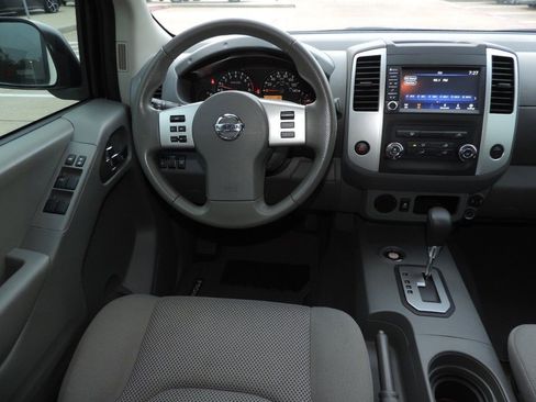 Used 2021 Nissan Frontier SV image 18