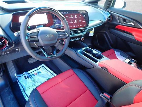 New 2025 Chevrolet Equinox EV RS image 11