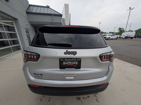 New 2025 Jeep Compass Limited w/ Sun & Sound Group image 10