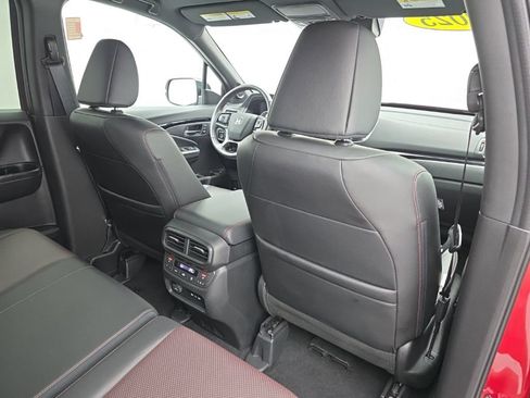 Used 2025 Honda Ridgeline Black Edition image 51