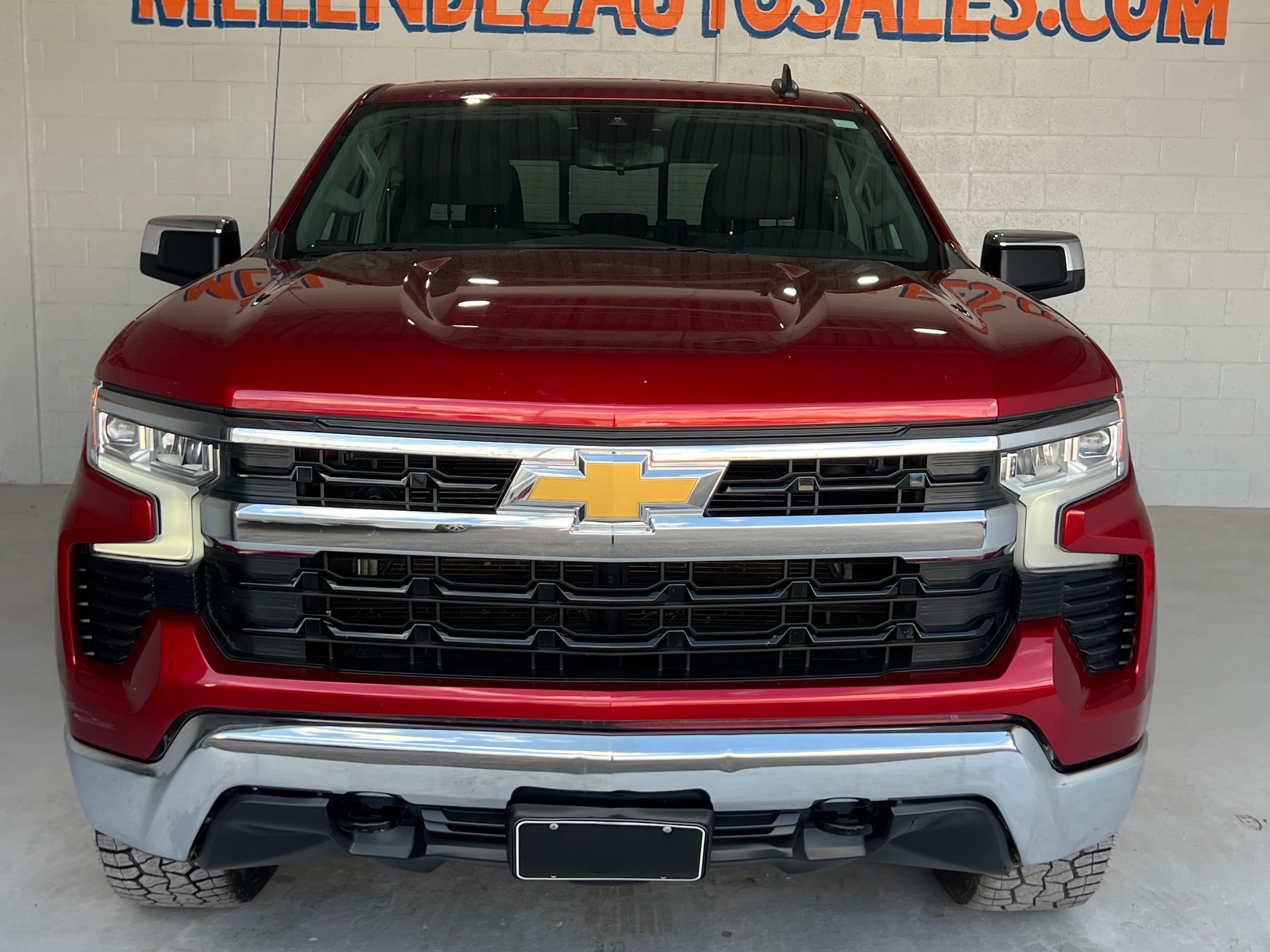 Used 2022 Chevrolet Silverado 1500 LT AWD/4WD image 9