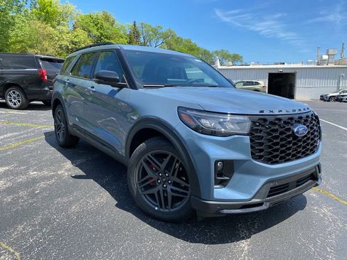 New 2026 Ford Explorer ST AWD/4WD image 1
