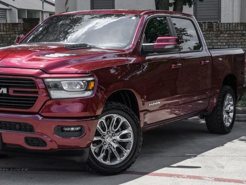 Used 2023 RAM 1500 Laramie AWD/4WD image 13