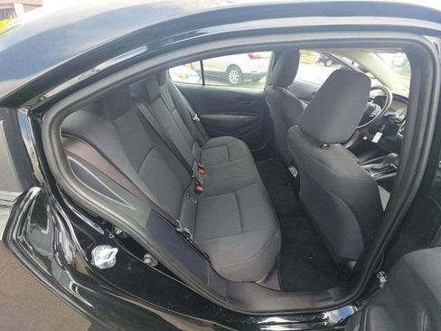 Used 2025 Toyota Corolla LE FWD image 10