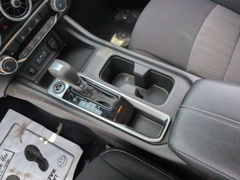 Used 2025 Nissan Sentra SV FWD image 23