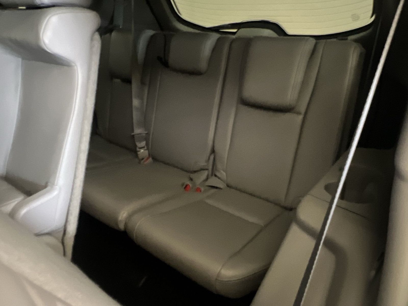Used 2016 Toyota Highlander XLE AWD/4WD image 25