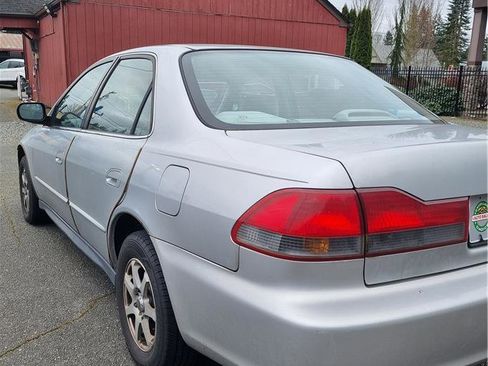 Used 2001 Honda Accord VP image 3