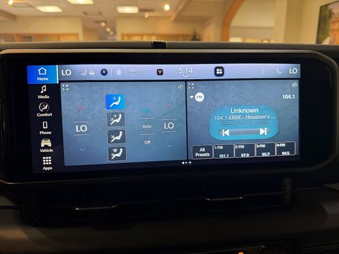 Used 2025 Jeep Gladiator Sport AWD/4WD image 18