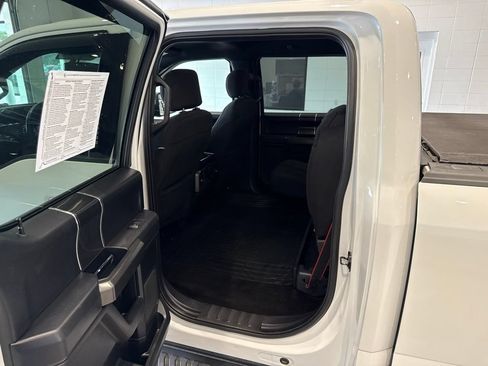 Used 2018 Ford F150 XLT w/ Equipment Group 302A Luxury AWD/4WD image 19