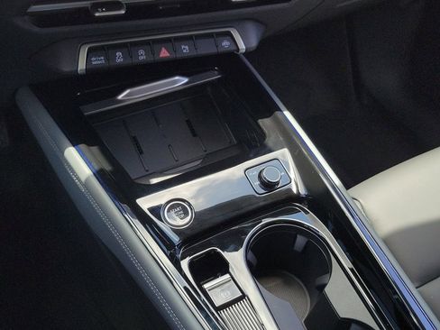 New 2026 Audi Q3 quattro 2.0T AWD/4WD image 14